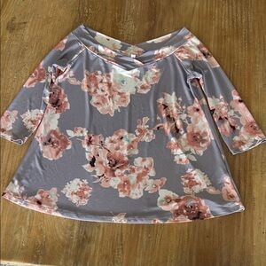 MTS Gray Top‎ with Pink Floral Design